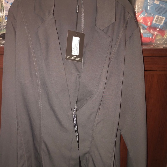 Prettylittlething Grey Blazer Dress - Picture 3 of 10